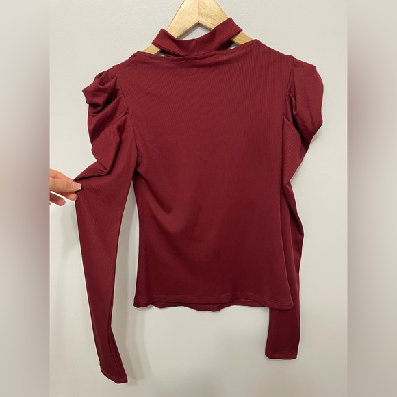Forever 21 Sultry Red Long Sleeve Top - Picture 4 of 4